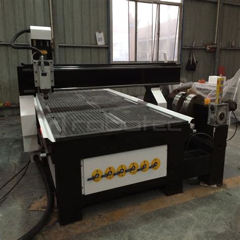 4 X 8 CNC ルーターマシン .
